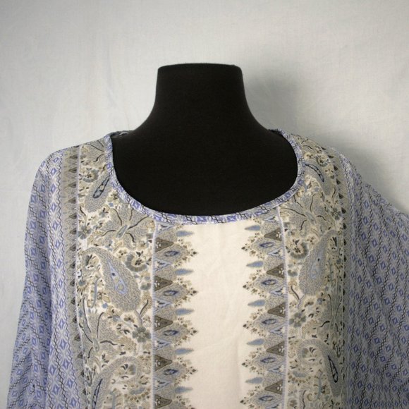 Loose & Flowy Sheer Blouse - Picture 5 of 5